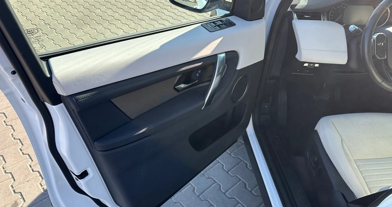 Land Rover Discovery Sport cena 69000 przebieg: 106000, rok produkcji 2019 z Bolesławiec małe 56